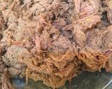 A picture of step 2 of Dambun nama (meat floss).