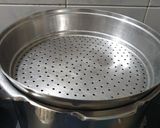 A picture of step 5 of Goli Idli.