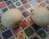 Foto del paso 4 de la receta: Medialunas con falso hojaldre fácil y económico (sin manteca)