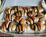 Csokis croissant recept fázis 15 fotója