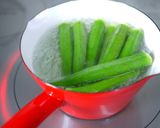 A picture of step 1 of Okra with Sesame Dressing.