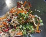 Foto langkah ke 4 dari resep 40. Orak-arik Telur Sayur Ayam.