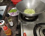 A picture of step 4 of Manchurian rice.