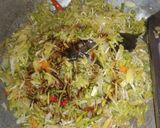 Foto langkah ke 6 dari resep Tumis Bunga Pepaya & Teri Nasi.