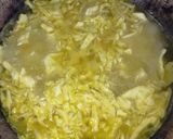 Foto langkah ke 2 dari resep Kuah Kuning Putih Telur Kubis.