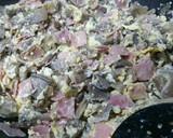 Foto del paso 8 de la receta: Revuelto de setas, jamón cocido y huevo😋🍽
