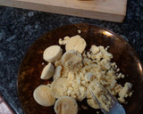 Foto del paso 3 de la receta: Huevos rellenos con bechamel