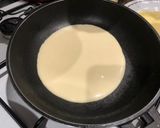 Foto del paso 10 de la receta: Crepes rellenos de picada de pescado y marisco con salsa al cava