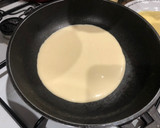 Foto del paso 10 de la receta: Crepes rellenos de picada de pescado y marisco con salsa al cava