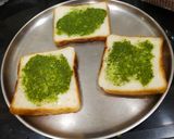 A picture of step 3 of Veg. Mayoyonise Chutney Sandwich.