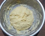 Foto langkah ke 4 dari resep Adonan Dasar Roti Tanpa Ulen Dengan Minyak.