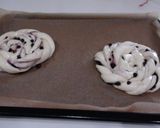 A picture of step 11 of Berry Nice Pastry-Style Treats.