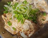 Foto del paso 4 de la receta: Pescado dorado al ajillo