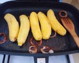 A picture of step 3 of Cinnamon Grilled Bananas.