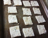 Foto del paso 5 de la receta: Mini crackers de cebolla (⁠╥⁠﹏⁠╥⁠)