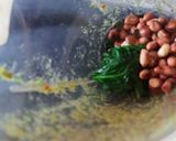 A picture of step 2 of Pudina and spinach chutney.