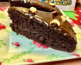 صورة لخطوة 3 من وصفة تورته شوكولاته بصوص رهيب 🎂