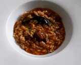 Foto del paso 11 de la receta: Arroz meloso de carrilleras al Oporto con surtido de setas