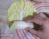 Foto langkah ke 5 dari resep Dimsum/ sawi putih roll 😁.
