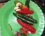 Foto langkah ke 1 dari resep Ayam Daun Jeruk.