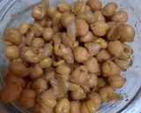 A picture of step 3 of Chana Papri chat.