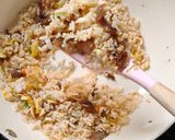 Gambar langkah 8 resipi Nasi Goreng Daging.