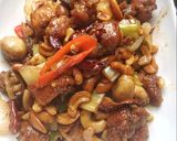 รูปขั้นตอนการทำที่ 7 ของ ไก่ผัดเม็ดม่วงหิมพานต์
