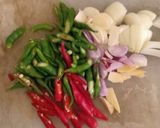 Foto langkah ke 2 dari resep Tumis Kikil Tauco pedas.