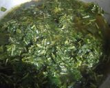 A picture of step 1 of Bathua saag in lunch frame.