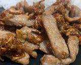 รูปขั้นตอนการทำที่ 4 ของ หมูทอดกระเทียมพริกไทย
