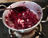 A picture of step 2 of Beetroot Halwa.