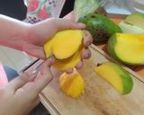 Foto del paso 1 de la receta: Ensalada de mango, aguacate y lechuga