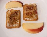 A picture of step 3 of Tuc with grated apple 🍏 🍎🍏🍎.