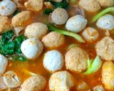 Foto langkah ke 3 dari resep Suki Kuah Tomyum / Steamboat Tomyum.