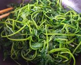 Hình bước làm 3 của món Cơm ngon nhà nấu