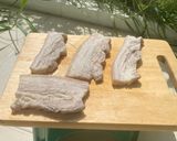 รูปขั้นตอนการทำที่ 2 ของ ผัดพริกแกงหมูกรอบ (หมูกรอบจากหม้อทอดไร้น้ำมัน)