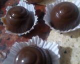 Foto del paso 4 de la receta: Bombones de chocolate rellenos de dulce de leche