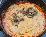 Gombás csirkepaprikás recept fázis 15 fotója