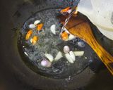 Foto langkah ke 1 dari resep Sayur Bening Toge.