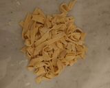 Foto del paso 10 de la receta: Pasta casera, para animarse y superarse. Un manjar económico