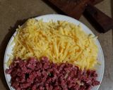 Foto del paso 2 de la receta: Pancitos de salame y queso