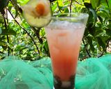 Foto langkah ke 1 dari resep Buavita Guava and Coconut Water.