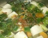 Foto langkah ke 4 dari resep Sop Tahu bumbu instan.