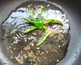 A picture of step 2 of Farali aalu paratha.