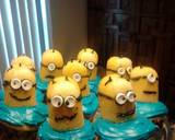Despicable Me: Minion Cupcakes recipe step 11 photo
