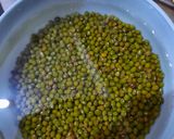 Foto langkah ke 1 dari resep Peyek Kacang Hijau / Tumpi.