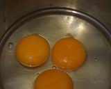 Foto langkah ke 1 dari resep Telur Ayam Enoki.