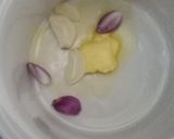 Foto langkah ke 2 dari resep Menu MPASI - Bubur Ayam Mentega.