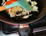 Foto langkah ke 2 dari resep Ayam Lodho Pedas.