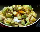 A picture of step 6 of Poi chingudi curry (Prawns cooked with basella and vegetables).